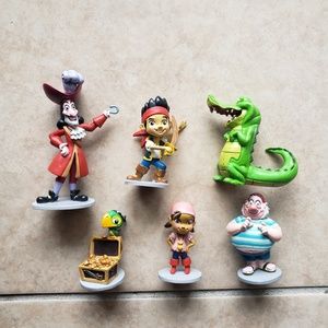 Jake and the Neverland pirates cake topper set